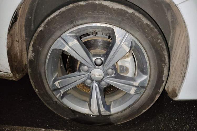 Used Geely Auto Emgrand L HiP 2022 1.5TD-DHT Pro 100KM Super Clean Right Front Wheel Hub
