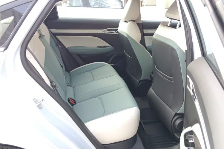 Used Geely Auto Emgrand L HiP 2022 1.5TD-DHT Pro 100KM Super Rui Right Rear Seat