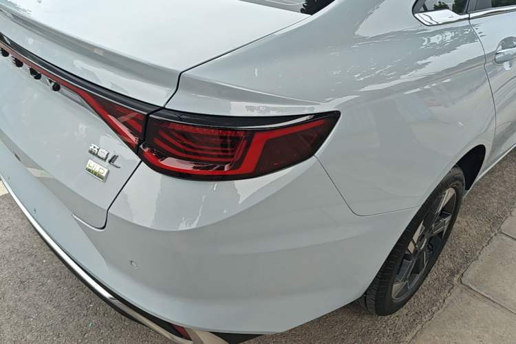Used Geely Auto Emgrand L HiP 2022 1.5TD-DHT Pro 100KM Super Swift Right Rear Taillight