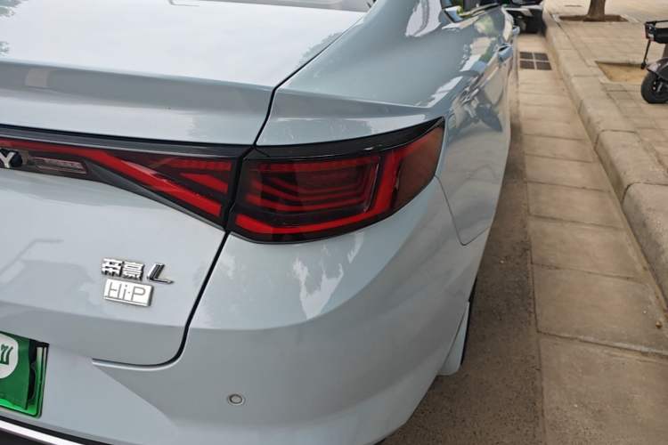 Used Geely Auto Emgrand L HiP 2022 1.5TD-DHT Pro 100KM Super Rui Right Rear Taillight