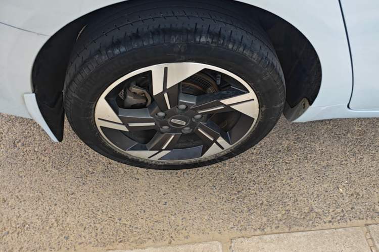 Used Geely Auto Emgrand L HiP 2022 1.5TD-DHT Pro 100KM Super Rui Right Rear Wheel Hub