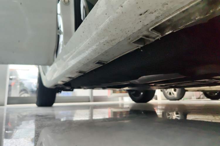 Used Geely Auto Emgrand L HiP 2022 1.5TD-DHT Pro 100KM Super Rui Right Side Sill