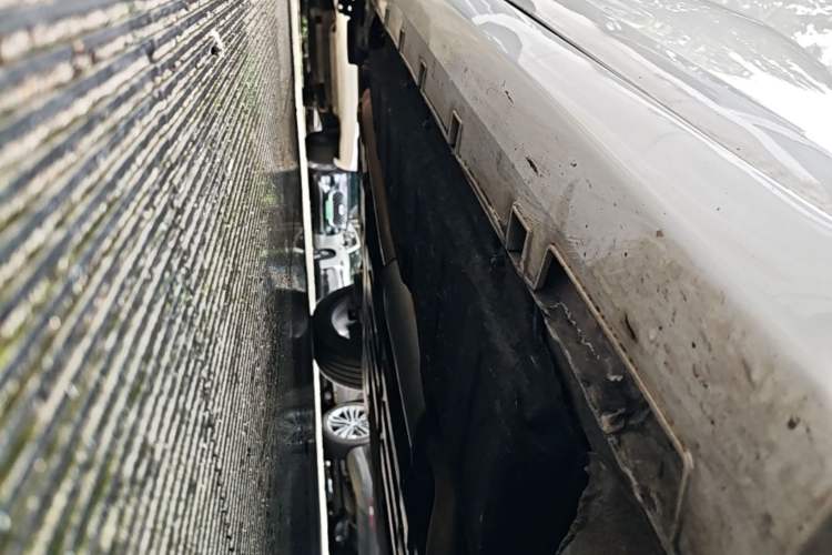 Used Geely Auto Emgrand L HiP 2022 1.5TD-DHT Pro 100KM Super Swift Right Side Sill