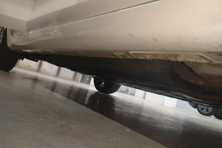 Used Geely Auto Emgrand L HiP 2022 1.5TD-DHT Pro 100KM Super Rui Right Side Sill