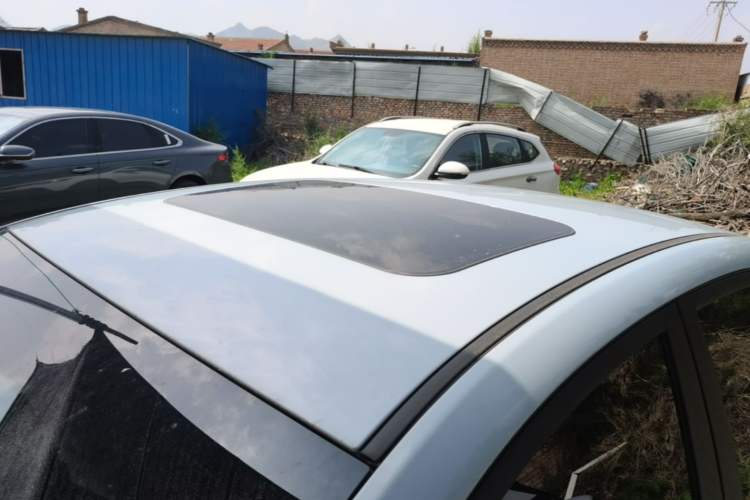 Used Geely Auto Emgrand L HiP 2022 1.5TD-DHT Pro 100KM Super Rui Roof