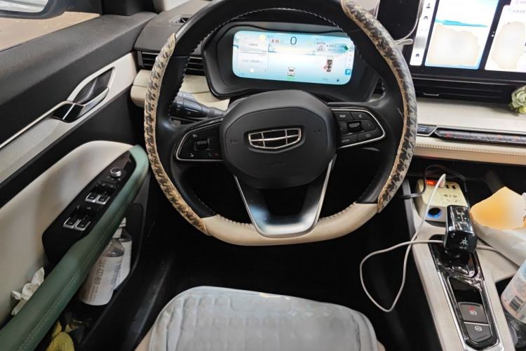 Used Geely Auto Emgrand L HiP 2022 1.5TD-DHT Pro 100KM Super Swift Steering Wheel