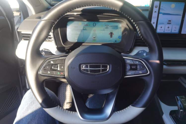 Used Geely Auto Emgrand L HiP 2022 1.5TD-DHT Pro 100KM Super Rui Steering Wheel