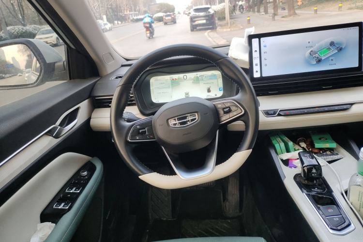 Used Geely Auto Emgrand L HiP 2022 1.5TD-DHT Pro 100KM Super Swift Steering Wheel
