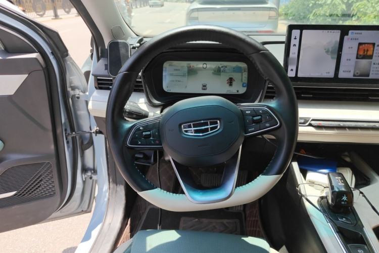 Used Geely Auto Emgrand L HiP 2022 1.5TD-DHT Pro 100KM Super Rui Steering Wheel
