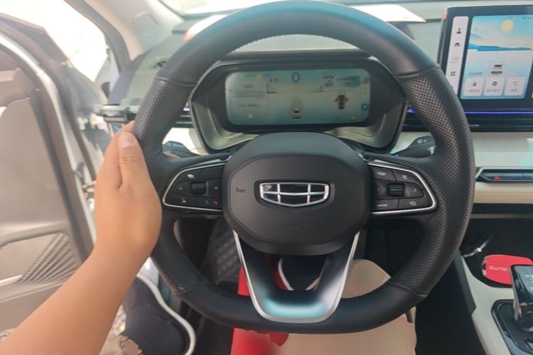 Used Geely Auto Emgrand L HiP 2022 1.5TD-DHT Pro 100KM Super Rui Steering Wheel