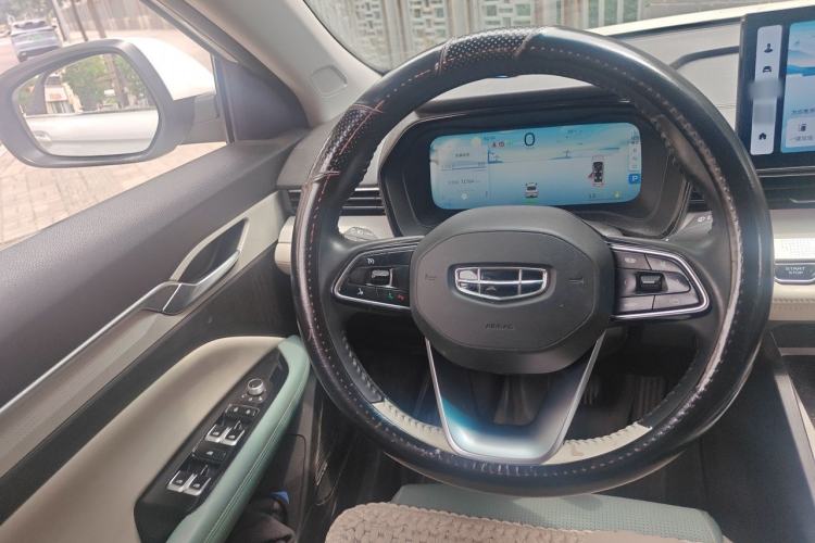 Used Geely Auto Emgrand L HiP 2022 1.5TD-DHT Pro 100KM Super Swift Steering Wheel