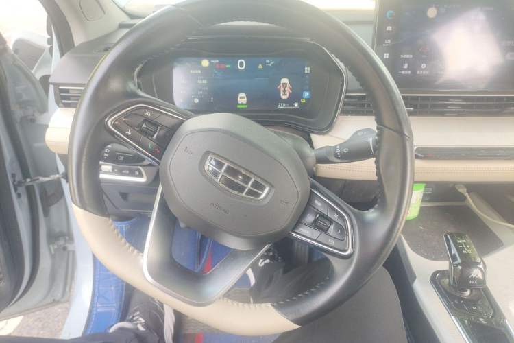 Used Geely Auto Emgrand L HiP 2022 1.5TD-DHT Pro 100KM Super Swift Steering Wheel