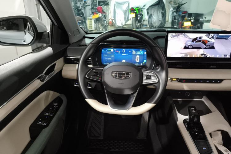 Used Geely Auto Emgrand L HiP 2022 1.5TD-DHT Pro 100KM Super Swift Steering Wheel
