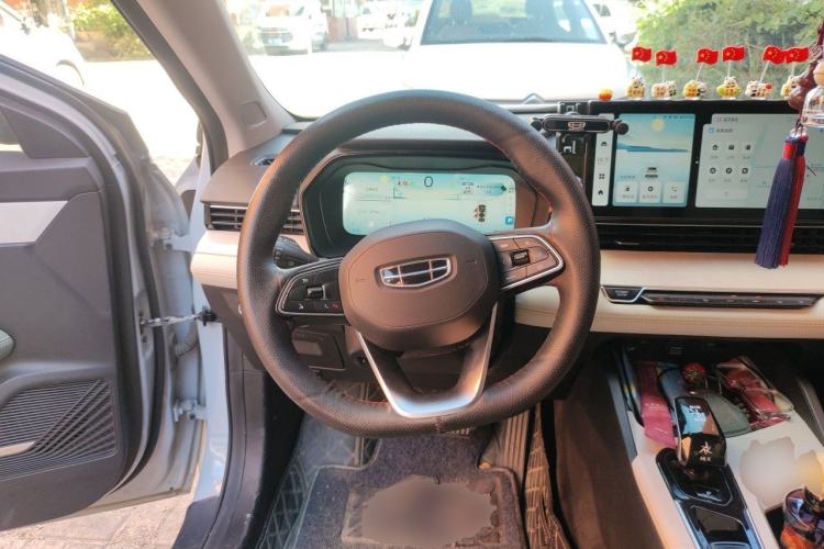 Used Geely Auto Emgrand L HiP 2022 1.5TD-DHT Pro 100KM Super Swift Steering Wheel