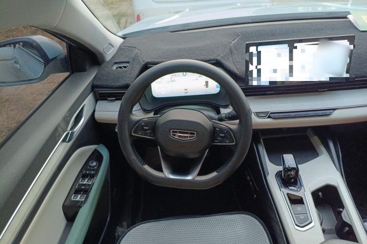 Used Geely Auto Emgrand L HiP 2022 1.5TD-DHT Pro 100KM Super Swift Steering Wheel