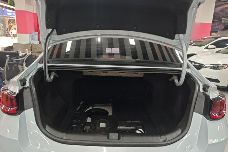 Used Geely Auto Emgrand L HiP 2022 1.5TD-DHT Pro 100KM Super Clean Trunk