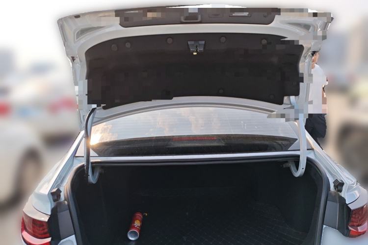Used Geely Auto Emgrand L HiP 2022 1.5TD-DHT Pro 100KM Super Rui Trunk