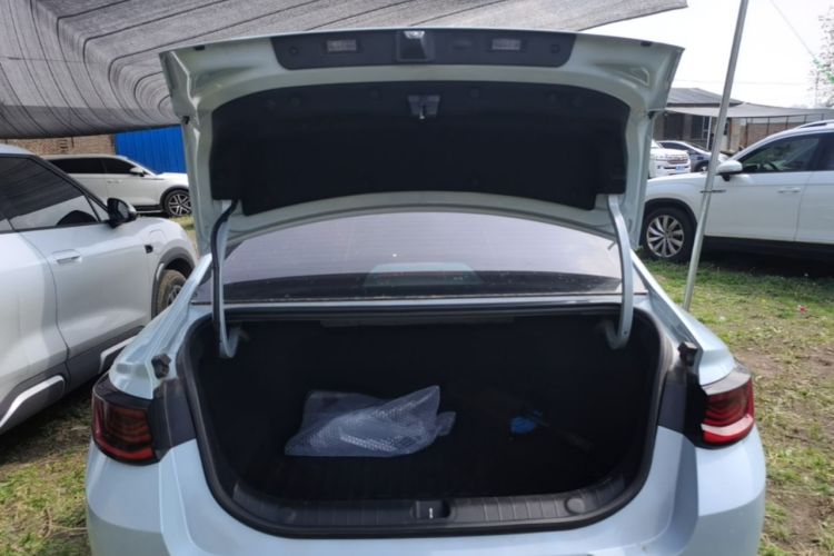 Used Geely Auto Emgrand L HiP 2022 1.5TD-DHT Pro 100KM Super Rui Trunk