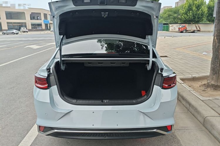 Used Geely Auto Emgrand L HiP 2022 1.5TD-DHT Pro 100KM Super Swift Trunk