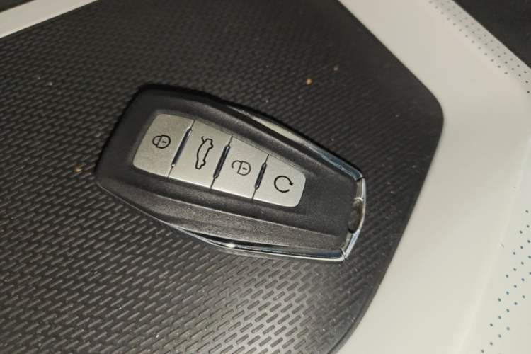 Used Geely Auto Emgrand L HiP 2022 1.5TD-DHT Pro 100KM Super Rui Vehicle Key