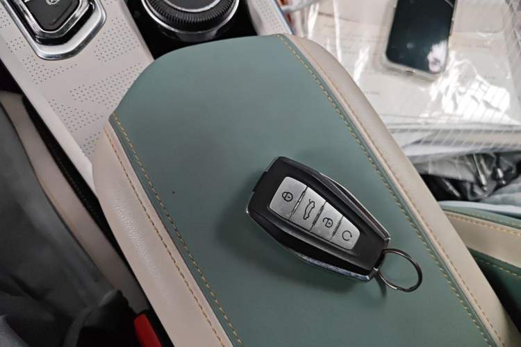 Used Geely Auto Emgrand L HiP 2022 1.5TD-DHT Pro 100KM Super Swift Vehicle Key