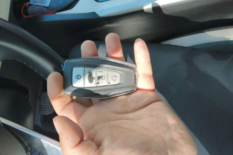 Used Geely Auto Emgrand L HiP 2022 1.5TD-DHT Pro 100KM Super Rui Vehicle Key