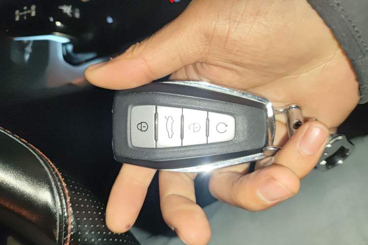 Used Geely Auto Emgrand L HiP 2022 1.5TD-DHT Pro 100KM Super Clean Vehicle Key
