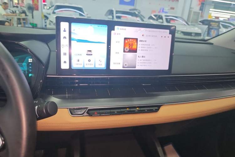 Used Geely Auto Emgrand L HiP 2024 Champion Edition 1.5TD-DHT Pro 100KM Excellence Model Audio And AC Panel