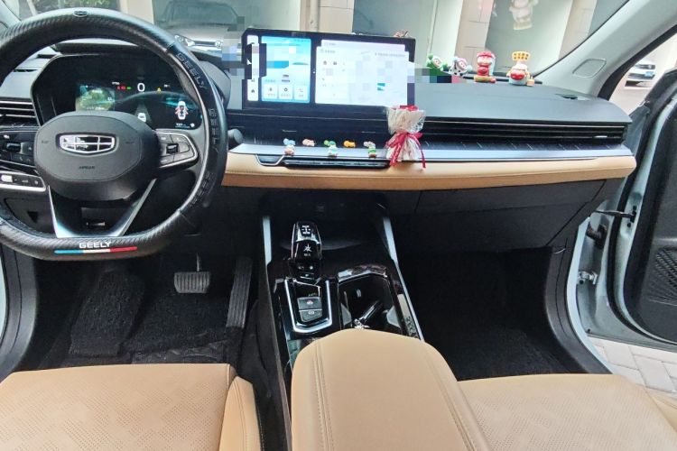Used Geely Auto Emgrand L HiP 2024 Champion Edition 1.5TD-DHT Pro 100KM Excellence Model Audio And AC Panel