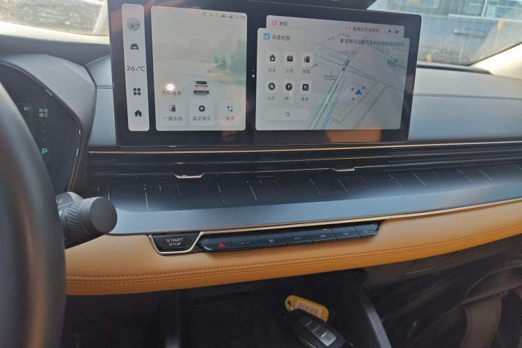 Used Geely Auto Emgrand L HiP 2024 Champion Edition 1.5TD-DHT Pro 100KM Excellence Model Audio And AC Panel
