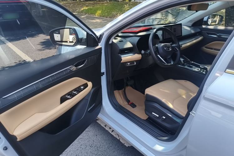 Used Geely Auto Emgrand L HiP 2024 Champion Edition 1.5TD-DHT Pro 100KM Excellence Model Driver Seat