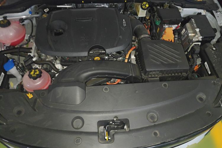 Used Geely Auto Emgrand L HiP 2024 Champion Edition 1.5TD-DHT Pro 100KM Superior Model Engine Bay