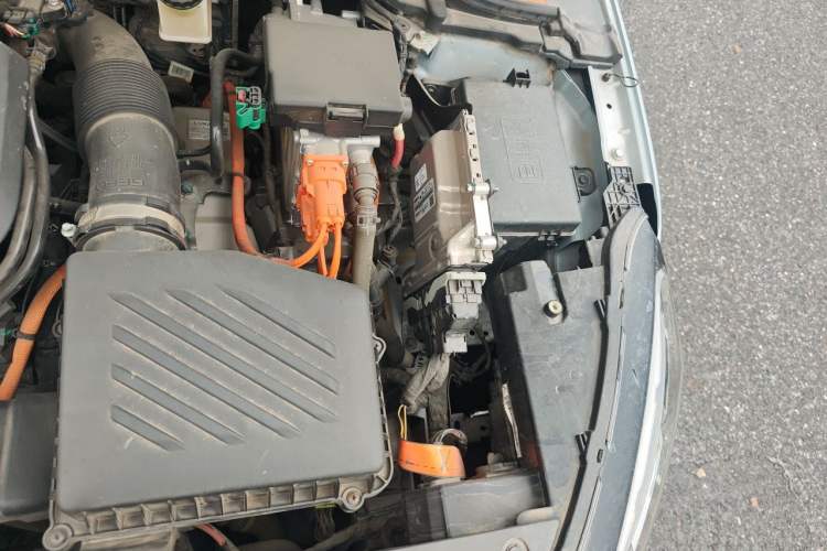 Used Geely Auto Emgrand L HiP 2024 Champion Edition 1.5TD-DHT Pro 100KM Superior Model Engine Bay Left