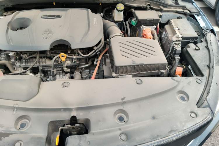 Used Geely Auto Emgrand L HiP 2024 Champion Edition 1.5TD-DHT Pro 100KM Excellence Model Engine Bay Left