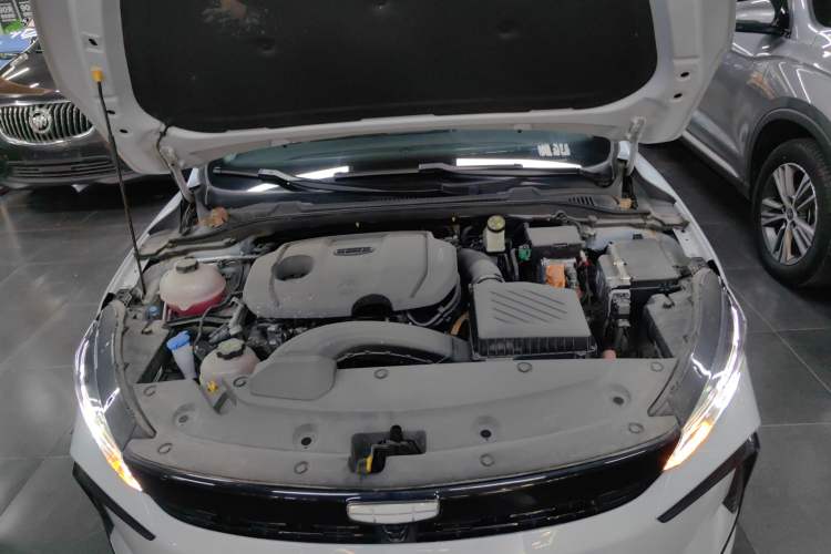 Used Geely Auto Emgrand L HiP 2024 Champion Edition 1.5TD-DHT Pro 100KM Excellence Model Engine Bay