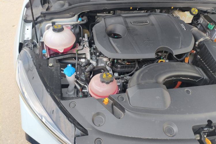 Used Geely Auto Emgrand L HiP 2024 Longteng Edition 1.5TD-DHT Pro 100KM Excellence Model Engine Bay Right