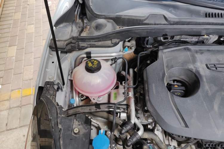 Used Geely Auto Emgrand L HiP 2024 Longteng Edition 1.5TD-DHT Pro 100KM Superior Model Engine Bay Right