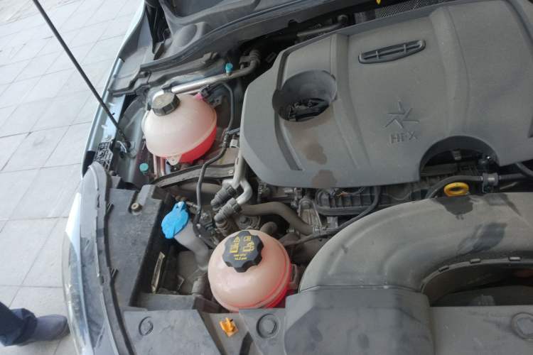 Used Geely Auto Emgrand L HiP 2024 Champion Edition 1.5TD-DHT Pro 100KM Excellence Model Engine Bay Right