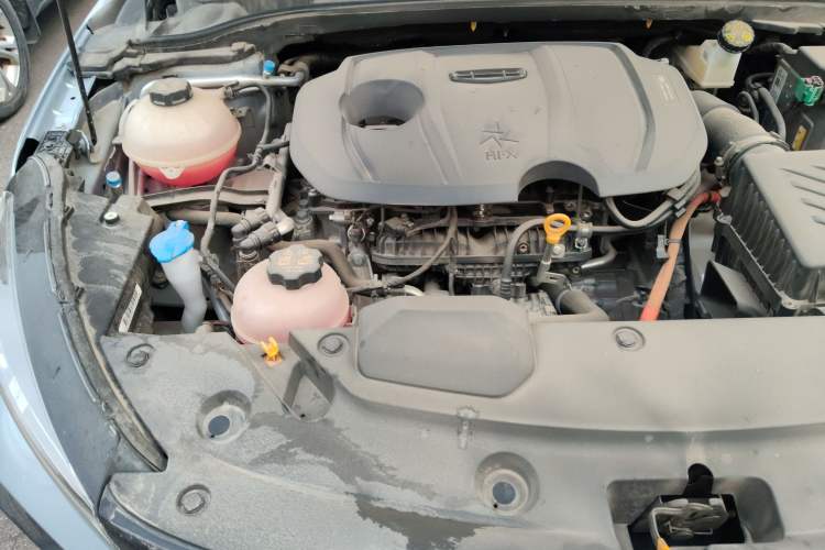 Used Geely Auto Emgrand L HiP 2024 Champion Edition 1.5TD-DHT Pro 100KM Excellence Model Engine Bay Right