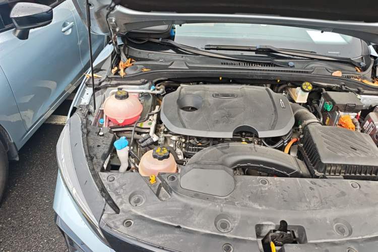 Used Geely Auto Emgrand L HiP 2024 Champion Edition 1.5TD-DHT Pro 100KM Excellence Model Engine Bay Right