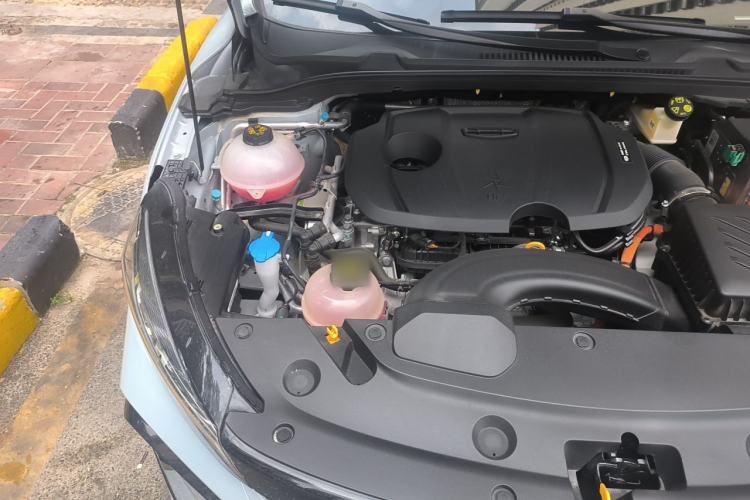 Used Geely Auto Emgrand L HiP 2024 Longteng Edition 1.5TD-DHT Pro 100KM Excellence Model Engine Bay Right