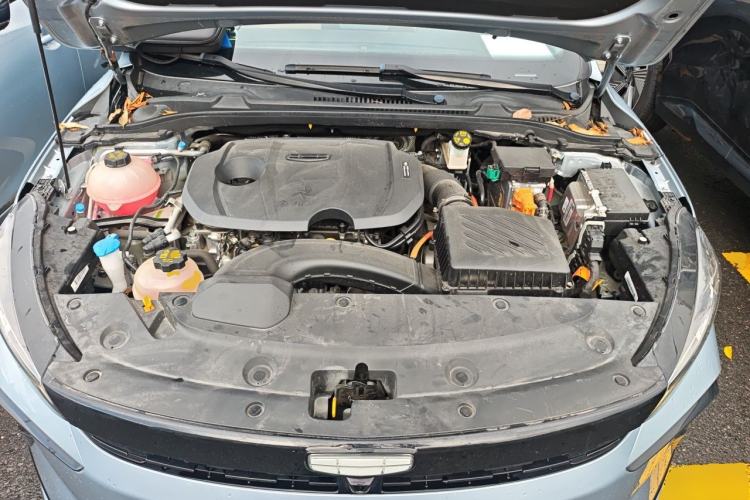 Used Geely Auto Emgrand L HiP 2024 Champion Edition 1.5TD-DHT Pro 100KM Excellence Model Engine Bay