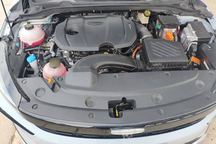 Used Geely Auto Emgrand L HiP 2024 Longteng Edition 1.5TD-DHT Pro 100KM Excellence Model Engine Bay