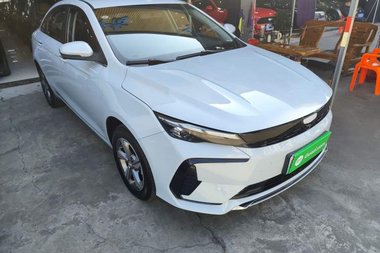 Used Geely Auto Emgrand L HiP 2024 Longteng Edition 1.5TD-DHT Pro 100KM Superior Model Exterior 2