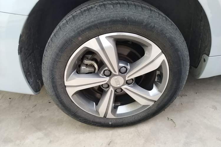 Used Geely Auto Emgrand L HiP 2024 Longteng Edition 1.5TD-DHT Pro 100KM Superior Model Exterior 5
