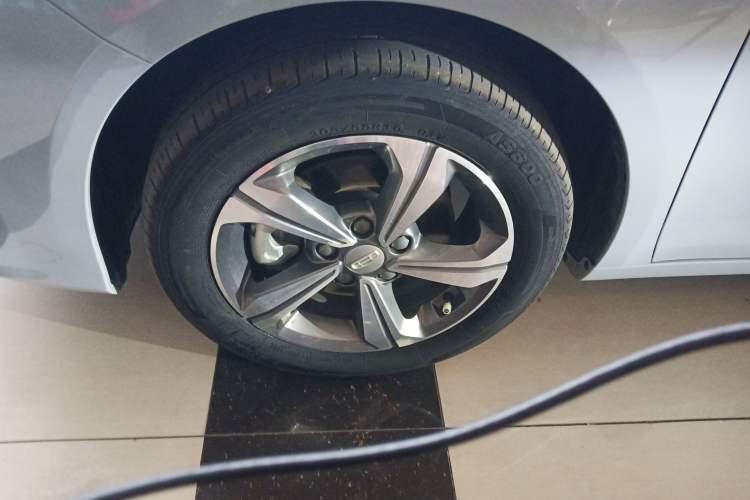 Used Geely Auto Emgrand L HiP 2024 Longteng Edition 1.5TD-DHT Pro 100KM Superior Model Exterior 7