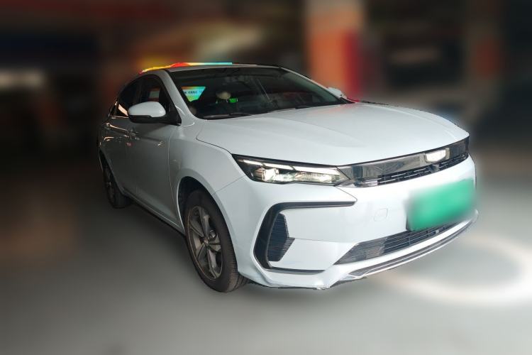 Used Geely Auto Emgrand L HiP 2024 Champion Edition 1.5TD-DHT Pro 100KM Superior Model Front Right 45 Deg
