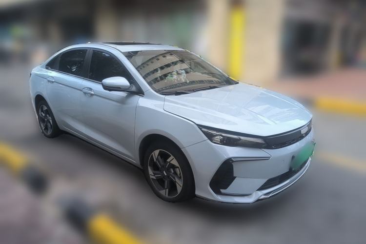 Used Geely Auto Emgrand L HiP 2024 Longteng Edition 1.5TD-DHT Pro 100KM Excellence Model Front Right 45 Deg