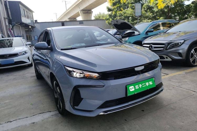 Used Geely Auto Emgrand L HiP 2024 Champion Edition 1.5TD-DHT Pro 100KM Excellence Model Front Right 45 Deg