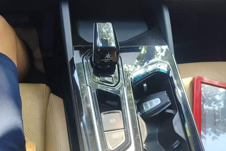 Used Geely Auto Emgrand L HiP 2024 Champion Edition 1.5TD-DHT Pro 100KM Excellence Model Gear Lever